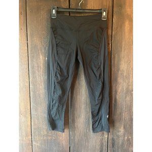 Lululemon crop leggings size 4